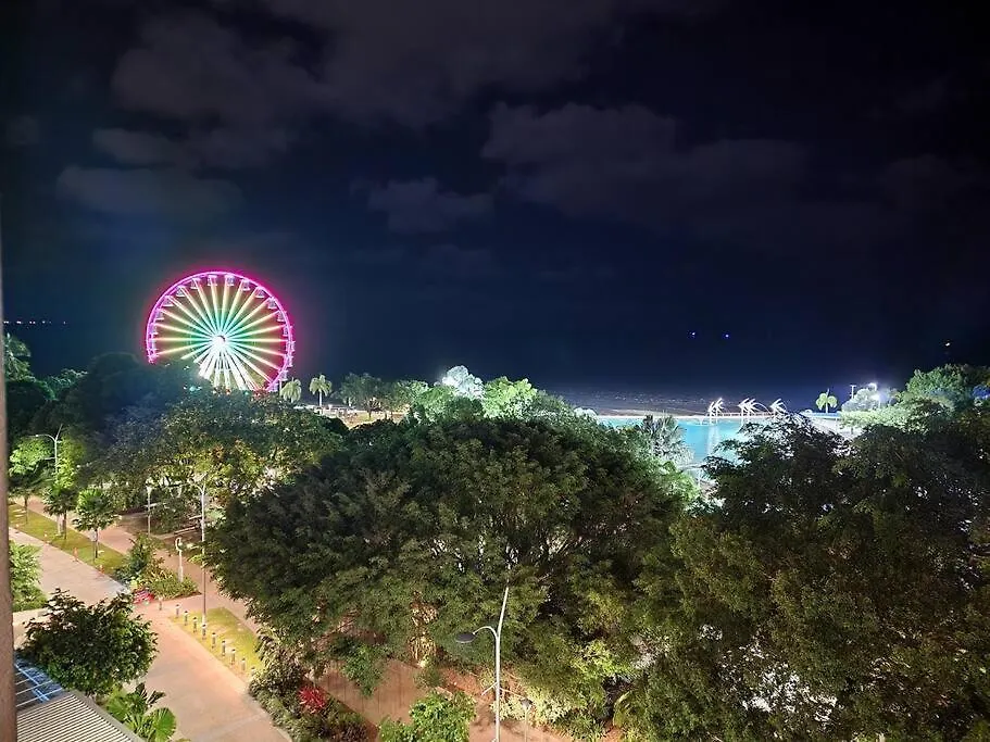 Studio Room In Cairns Esplanade! Ocean View! Heart Of 凱恩斯 0*,