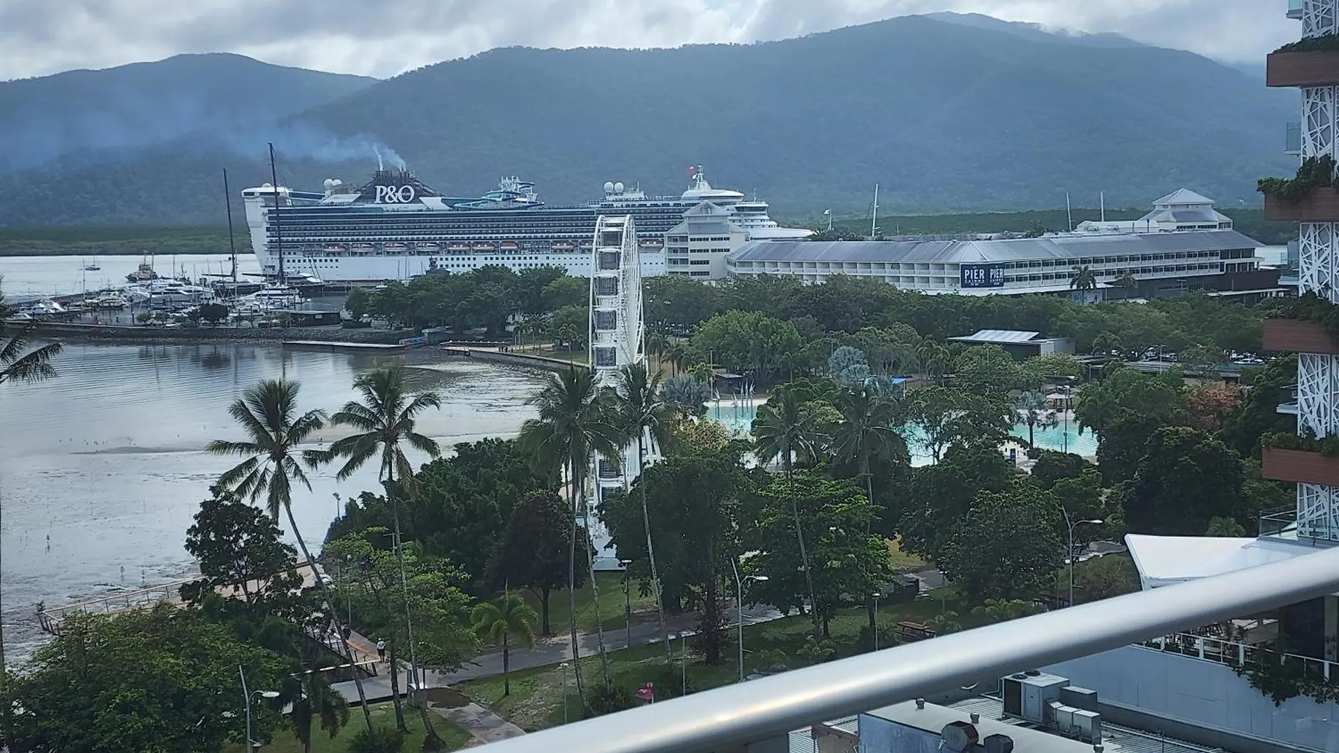 Studio Room In Cairns Esplanade! Ocean View! Heart Of 凱恩斯